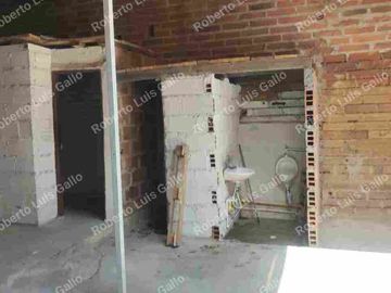 Vendo lote de terreno con permiso de bodega en santa cruz