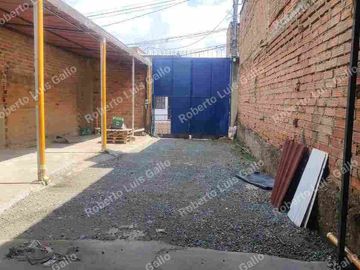 Vendo lote de terreno con permiso de bodega en santa cruz
