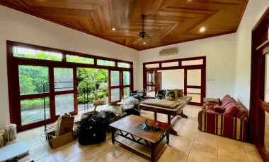 Dasmariñas Village Makati House for Sale