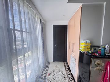 Uptown Parksuites BGC 2BR Condo for Sale | 81sqm Fully Furnished
