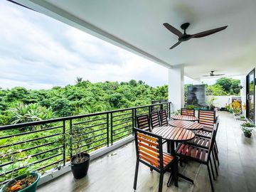 PRIME SLOT AVAILABLE IN AYALA WESTGROVE HEIGHTS INCLUDE THE 5 BEDROOMS TOILET AND BATH: 6 PARKING: 4 FURNISHING: FULLY-FURNISHED