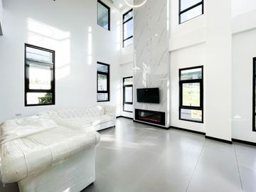 BEST DEAL! AYALA WESTGROVE HEIGHTS WITH  4 BEDROOMS TOILET AND BATH: 5 PARKING: 4