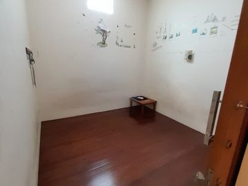 DIJUAL CEPAT RUMAH SIAP HUNI 2,5 LANTAI DEKAT AKSES TOL BUAHBATU KOTA BANDUNG
