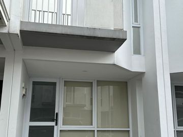SEWA MURAH RUMAH COZY BSD MODERN MINIMALIS LINGKUNGAN NYAMAN!