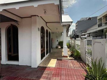 Dijual Cepat Rumah Huk di Cengkir Kelapa Gading