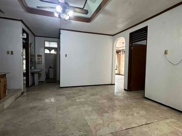 Dijual Cepat Rumah Huk di Cengkir Kelapa Gading