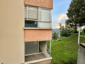 DEPARTAMENTO EN FRACCIONAMIENTO VERANDA, RESIDENCIAL LAGO ESMERALDA, EDOMEX. REMATE ADJUDICADO