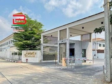 ทาวเฮ้าส์ 2 ชั้น รัชธานี 11 (ใกล้โรงพยาบาลมหาวชิราลงกรณธัญบุรี) เนื้อที่ 21.4 ตรว. ตำบลบึงน้ำรักษ์ อำเภอธัญบุรี จังหวัดปทุมธานี