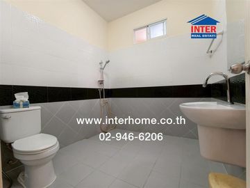 Two-story townhome, 26.5 sq.wa., Pornthaweewat 5 Village, Khlong 2-Khlong Luang, Soi Rangsit-Nakhon Nayok 31, Rangsit-Nakhon Nayok Road, Khlong Luang