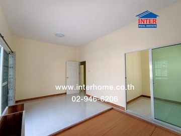 Two-story townhome, 26.5 sq.wa., Pornthaweewat 5 Village, Khlong 2-Khlong Luang, Soi Rangsit-Nakhon Nayok 31, Rangsit-Nakhon Nayok Road, Khlong Luang