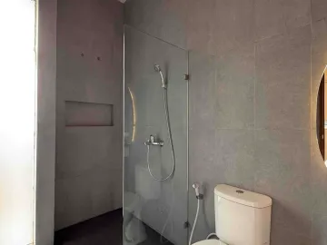 Dijual Rumah di Pondok Cabe Mewah Modern 3 Lantai Attic Room di Cluster Eksklusif Dekat Dengan Pintu Tol Mall