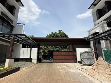 Dijual Rumah 4 LantaiRumah Sultan Model Facade Travertine Jakarta Selatan Akses Dekat Pintu Tol Mrt Mall Pondok Indah