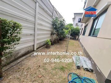 Two-story semi-detached house, 39.2 sq.wah, Centro Onnut-Suvarnabhumi Village, Soi Kingkaew 37, Kingkaew Road, Bang Phli, Samut Prakan.