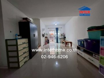 Two-story townhome, 17.8 sq.wa., Pruksa 113 Village, Bangkok-Pathum Thani, near Wat Nong Prong, Soi Wat Nong Prong, Bangkok-Pathum Thani Road, Ratchap