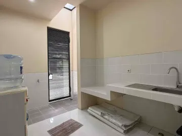 Dijual Rumah Baru Kebayoran Baru 2 Lantai Mewah Murah Akses Dekat Tol Nempel Jakarta Selatan