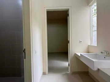 Dijual Rumah Baru Kebayoran Baru 2 Lantai Mewah Murah Akses Dekat Tol Nempel Jakarta Selatan