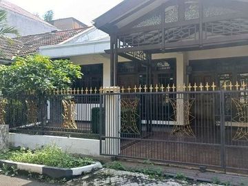 Rumah terawat siap huni dalam komplek pratista antapani kota bandung