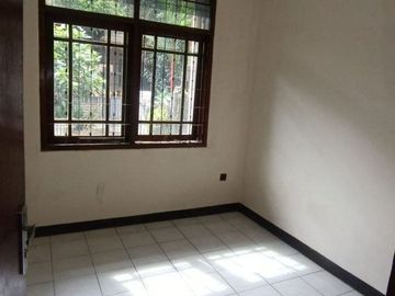 Rumah terawat siap huni dalam komplek pratista antapani kota bandung