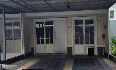 Dijual harga BU rumah 2.5 lantai di  cluster Laseine JGC Cakung jakarta timur