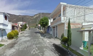 Casa de recuperación bancaria a la venta en Lomas de Vista Hermosa, Pachuca de Soto, Hgo.