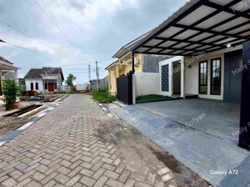 Dijual Rumah Baru Design Minimalis Modern Di Tengah Kota Banyuwangi