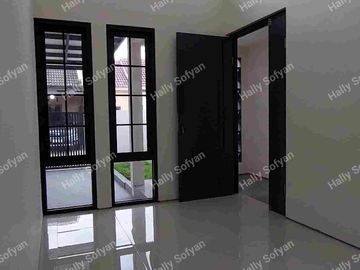 Dijual Rumah Baru Design Minimalis Modern Di Tengah Kota Banyuwangi