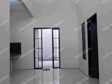Dijual Rumah Baru Design Minimalis Modern Di Tengah Kota Banyuwangi