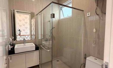 Di Jual Rumah Whitsand Greenwich BSD