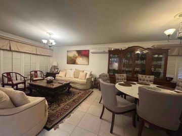 Casa en venta Cumbres  1er sector.