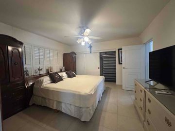 Casa en venta Cumbres  1er sector.