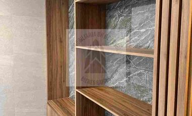 VENTA CASA LAVA 5
PARQUE VOLCANES EN 
LOMAS DE ANGELOPOLIS  recámaras 4 una en planta baja casa inteligente regaderas hidromasaje WC inteligente sonido Alexa en toda la casa sala comedor doble altura