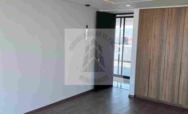 VENTA CASA LAVA 5
PARQUE VOLCANES EN 
LOMAS DE ANGELOPOLIS  recámaras 4 una en planta baja casa inteligente regaderas hidromasaje WC inteligente sonido Alexa en toda la casa sala comedor doble altura