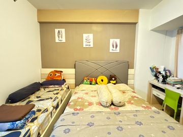 Disewakan Apartemen Studio Berkeley UC Full Furnish Surabaya barat Universitas Ciputra