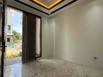 Lokasi Jagakarsa - Dijual Rumah Di 4 Lantai Mewah Rumah Sultan Model Facade Travertine Jakarta Selatan Dekat Pintu Tol Lokasi Strategis