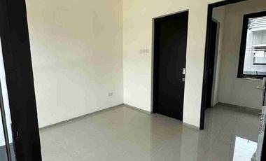 Disewakan Rumah Baru  di Golden City Bekasi Utara