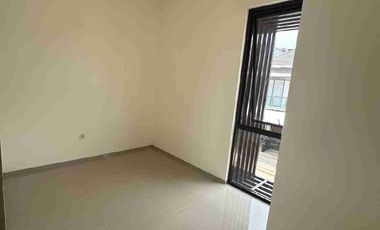 Disewakan Rumah Baru  di Golden City Bekasi Utara