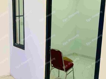 Siap huni free kitchen set dan keramik carport nya..