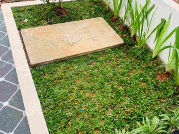Siap huni free kitchen set dan keramik carport nya..
