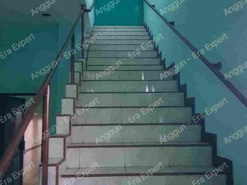 Disewakan/ Dijual Bangunan 3 Lt di wilayah komersil & high traffic Bekasi Barat