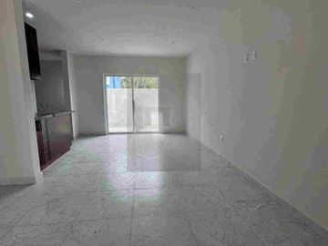 Hermoso Conjunto de Tres CASAS