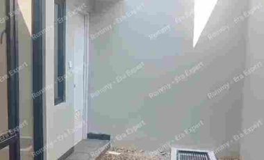 Dijual Rumah 3 Lantai Attic Siap Huni Sudah Renovasi di Kawasan Mandiri JGC Cakung Jakarta Timur