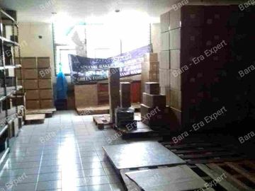 Jual gudang di kompleks mangga dua mall. Strategis dan aman. Jarang ada!!