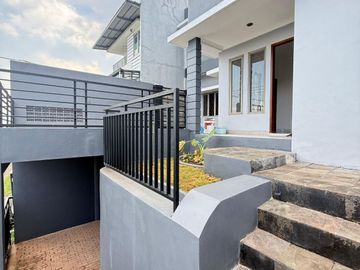 Jual Murah Rumah 2 1/2 Lantai View Kota Bandung Nego Sampai Jadi