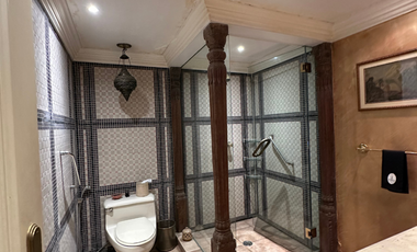 For sale! Well maintained House Venetian Inspired Home @ 185M only! Lot Value!