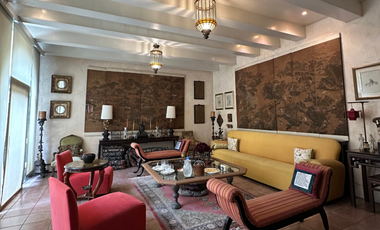 For sale! Well maintained House Venetian Inspired Home @ 185M only! Lot Value!