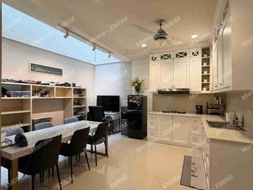 HARGA SPECIAL BULAN AGUSTUS!Full Furnished rapi siap huni