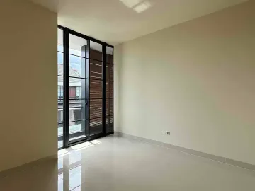 Dijual Rumah  Kebayoran Baru Baru Brand New House Lokasi 2 Lantai Mewah Akses Dekat Tol