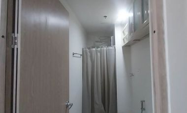 FIELD10XXAT6: For Rent 2BR w/ Balcony Semi-Furnished in Field Residences
