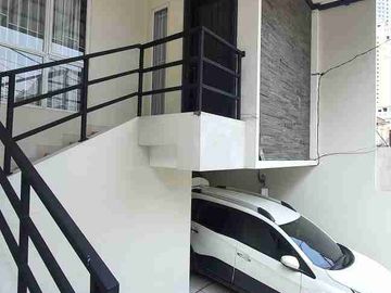 Rumah Bagus Siap Huni 3,5 Lantai Tanjung Duren Jakarta Barat