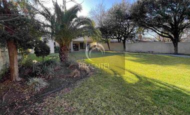 Casa en venta de una planta en Lomas de Valle Alto
